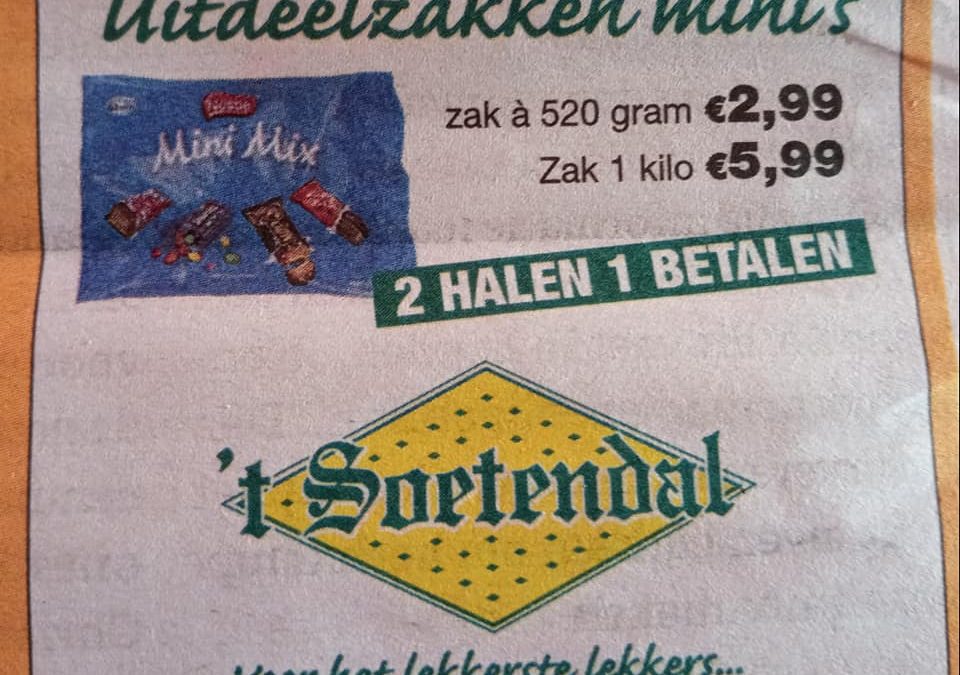 2 HALEN 1 betalen!
 Hebben jullie onze SUPERSTUNT gezien in het Urkerland? ALLEEN morgen geldig in beide winkels zolang de voorraad strekt.
 Zak 1 kg/62 stuks
 Zak 520 gram/32 stuks